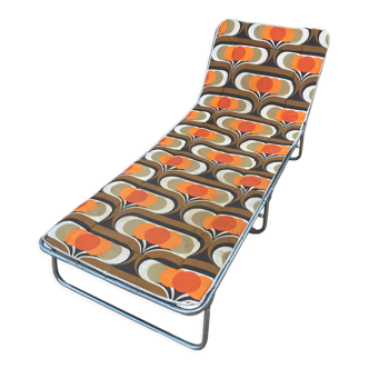 1970 orange pattern / chaise longue / vintage camp bed in metal and fabric