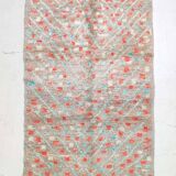 Tapis berbère marocain Boujaad coloré dimensions 2,37x1,59m