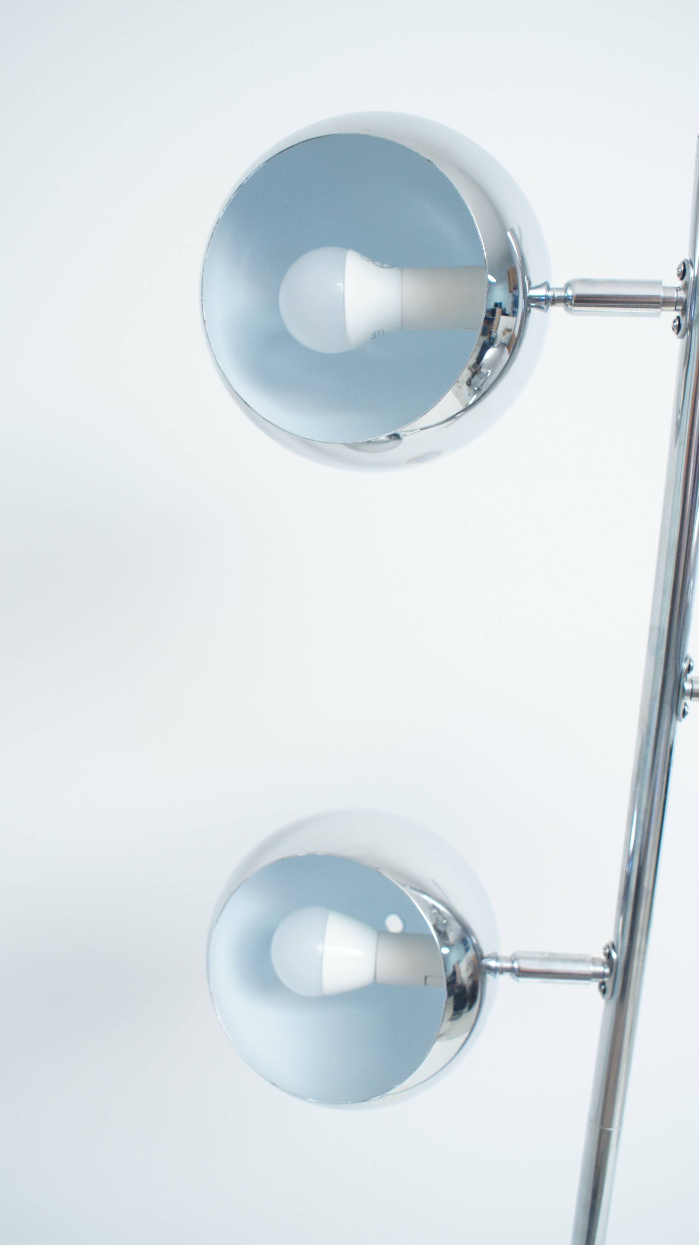 Chrome floor lamp 3 globes