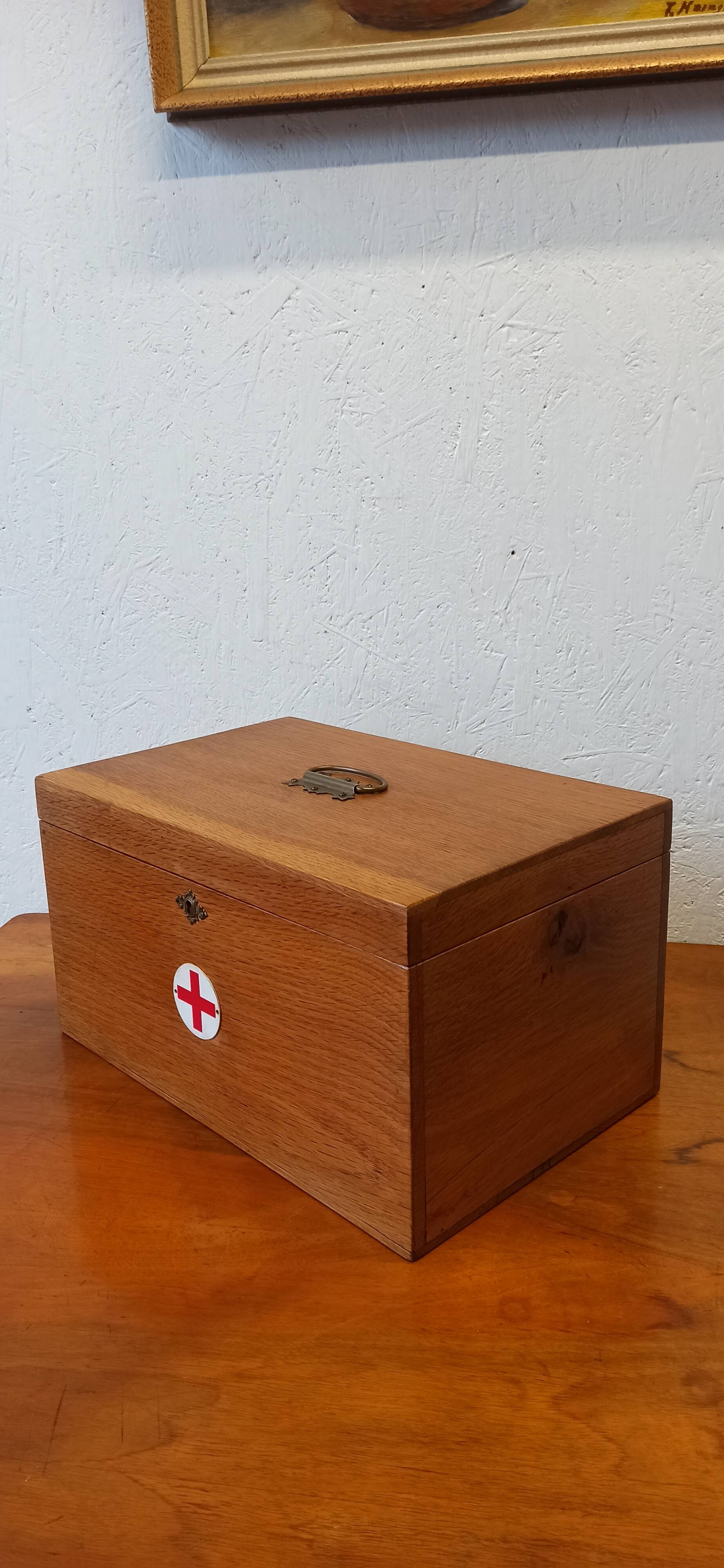 Old first aid kit Ch.O.Werner Stockholm.