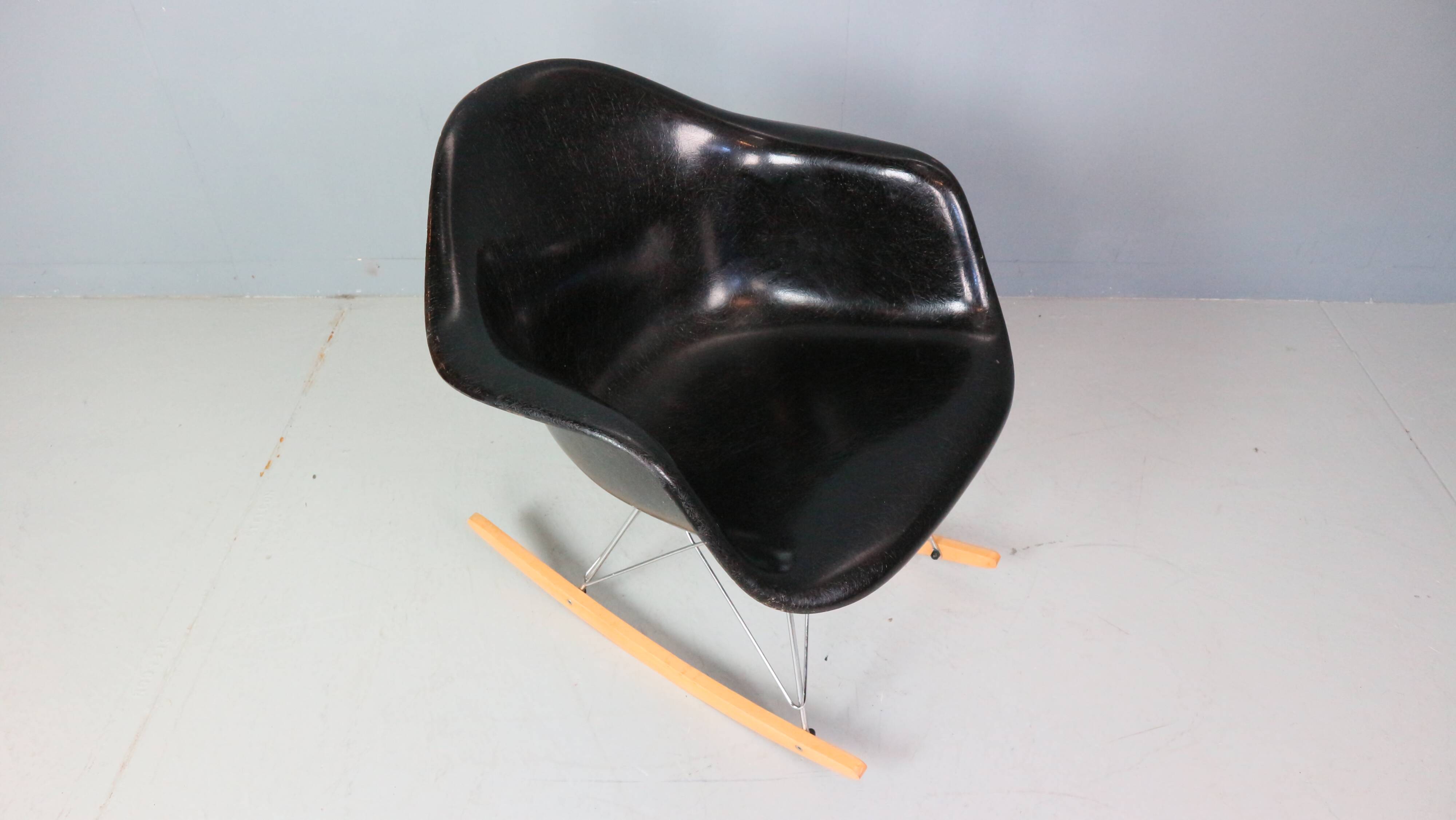 Charles & Ray Eames "Rar" Black Original Rocking Chair, 1977