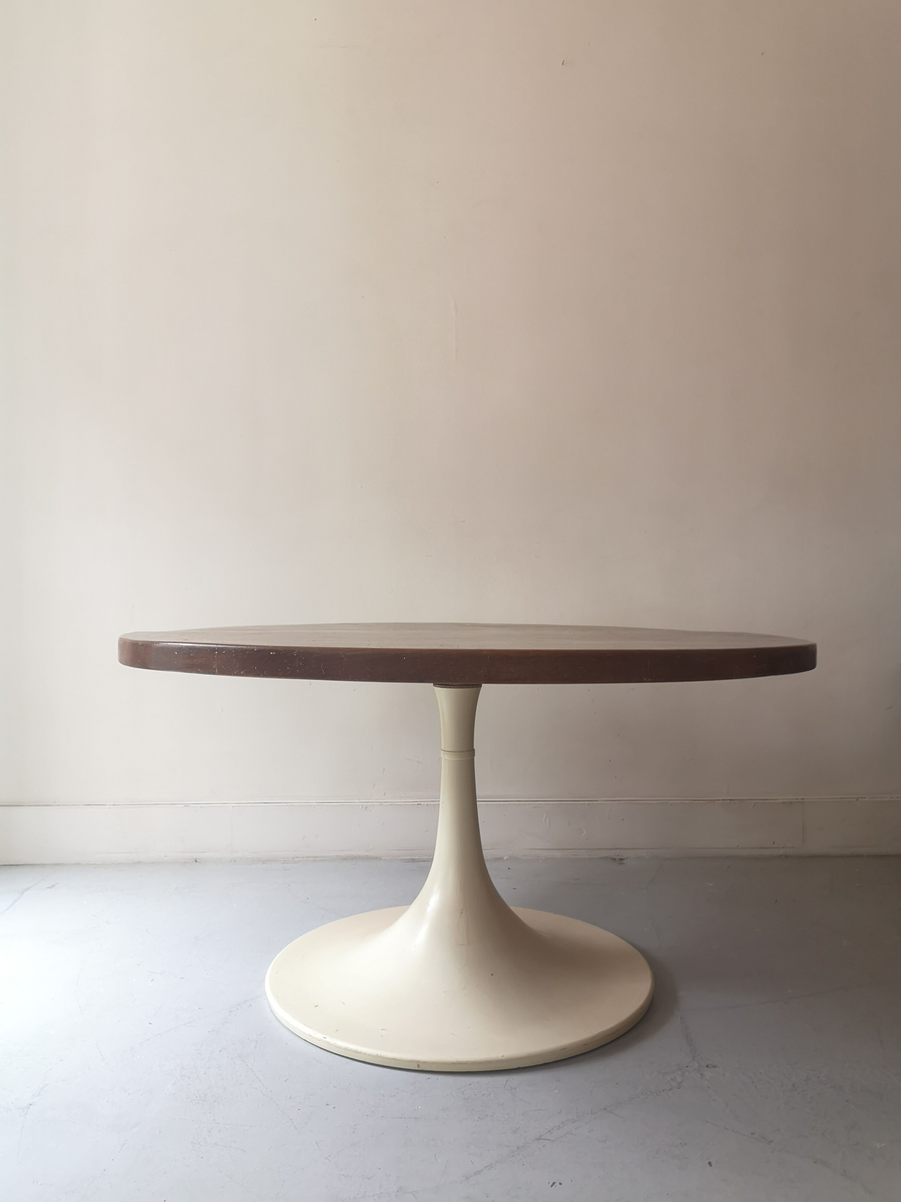 Tulip solid wood coffee table, 1970