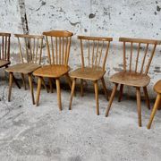 Série Lot de 7 anciennes chaises bistrot