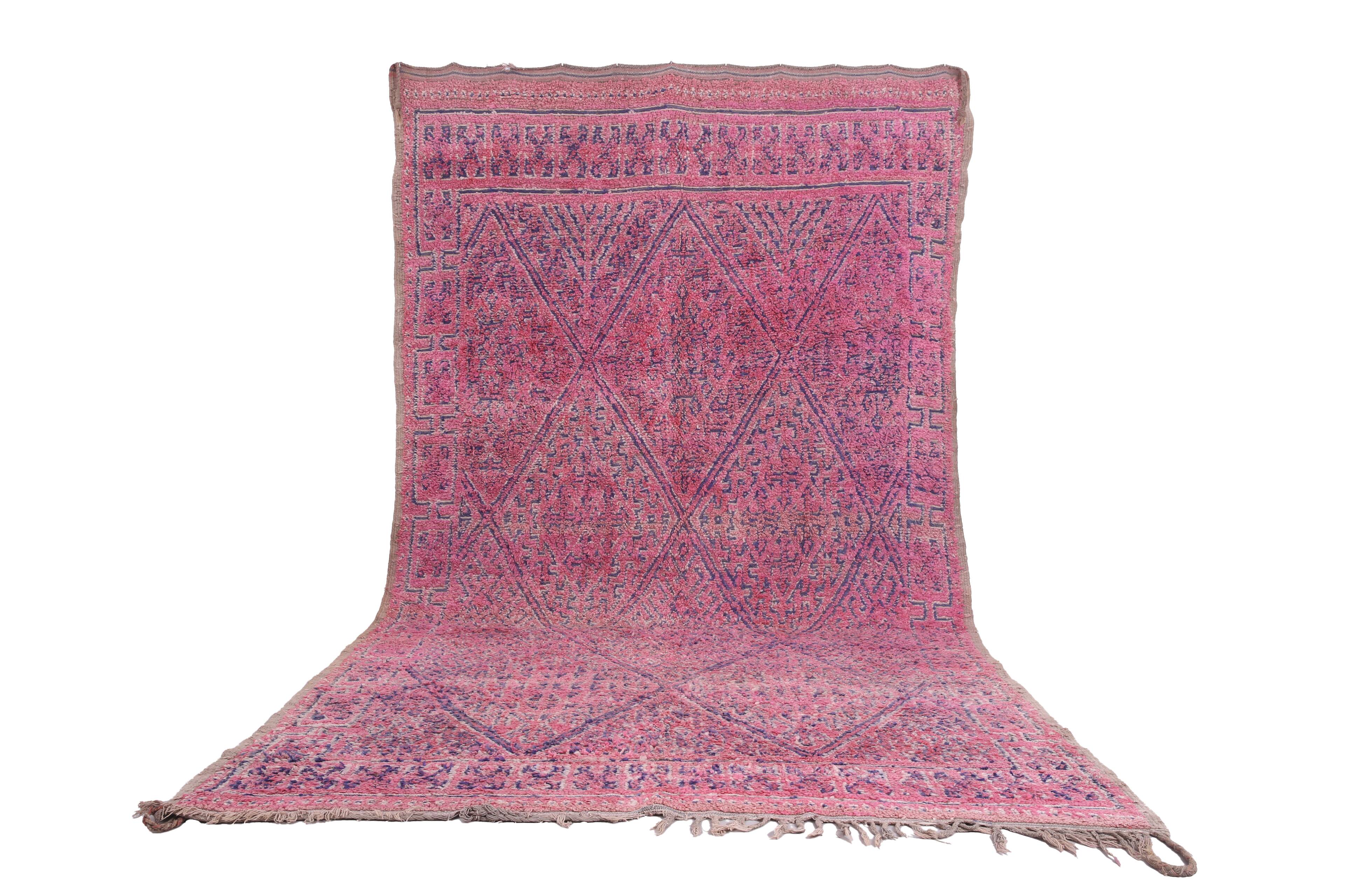 Vintage Moroccan Rug 212 x 381 cm - Beni Mguild rug - Handmade berber rug