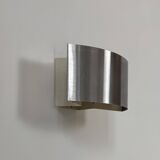 Vintage wall light, brushed curved metal, France, 1960.