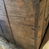 Coffre indien en bois et métal patiné vert