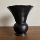 Vase moderniste Etienne Noel à Dieulefit 1950 en terre émail noir