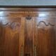 Armoire régionale époque Louis XV en noyer massif.