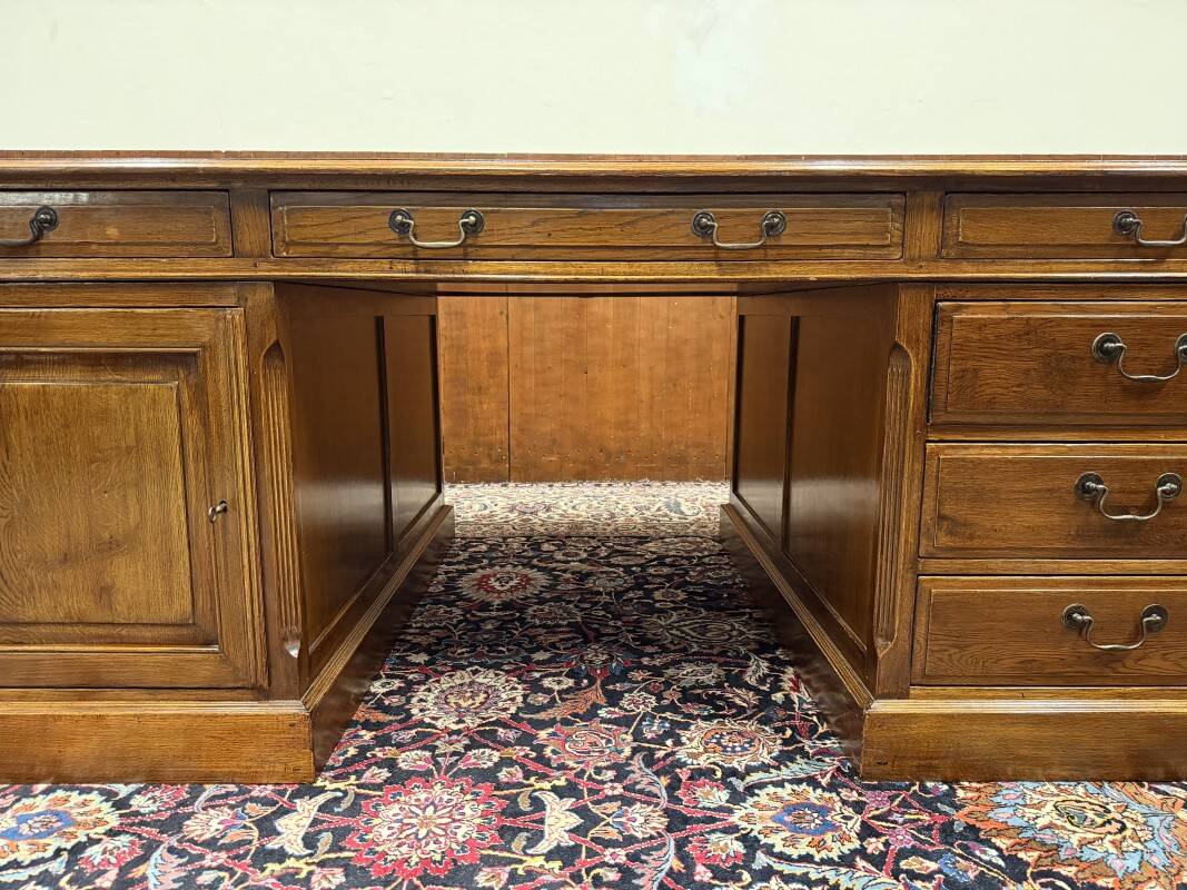 Large English Eichholtz Desk Partnerdesk