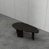 Table basse en bois brûlé