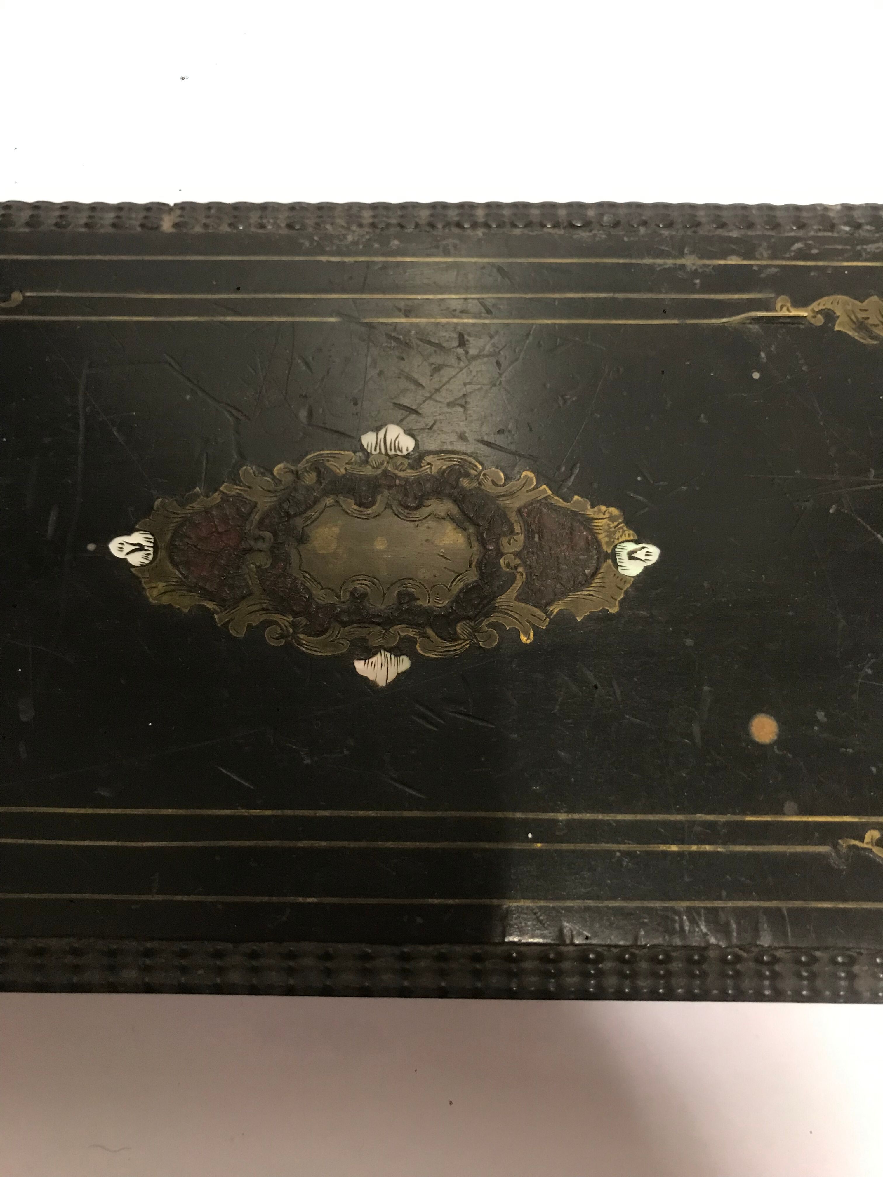 Napoleon III style box