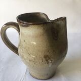 Zoomorphic pitcher in sandstone