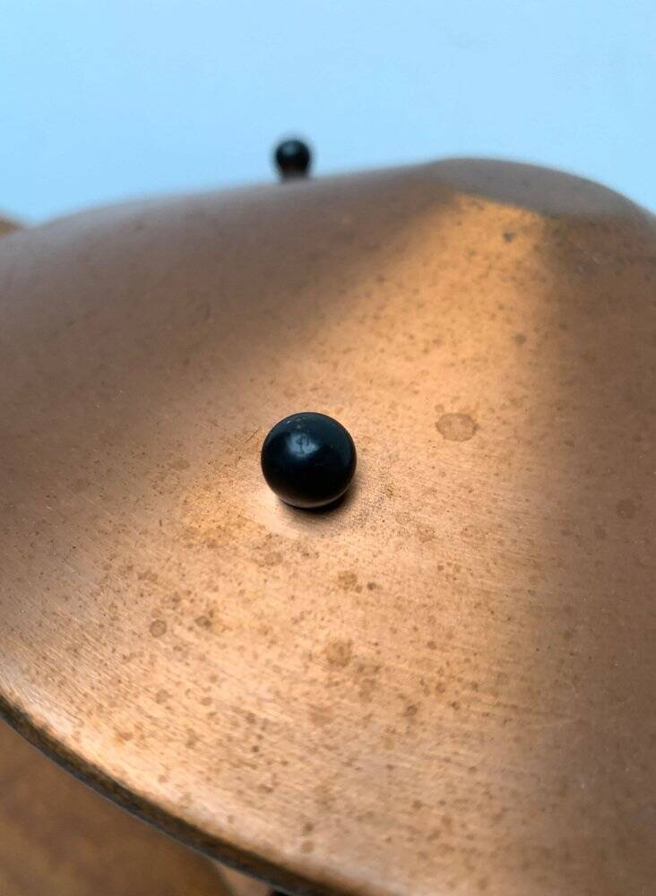 Small tripod table lamp in copper, 1950s.