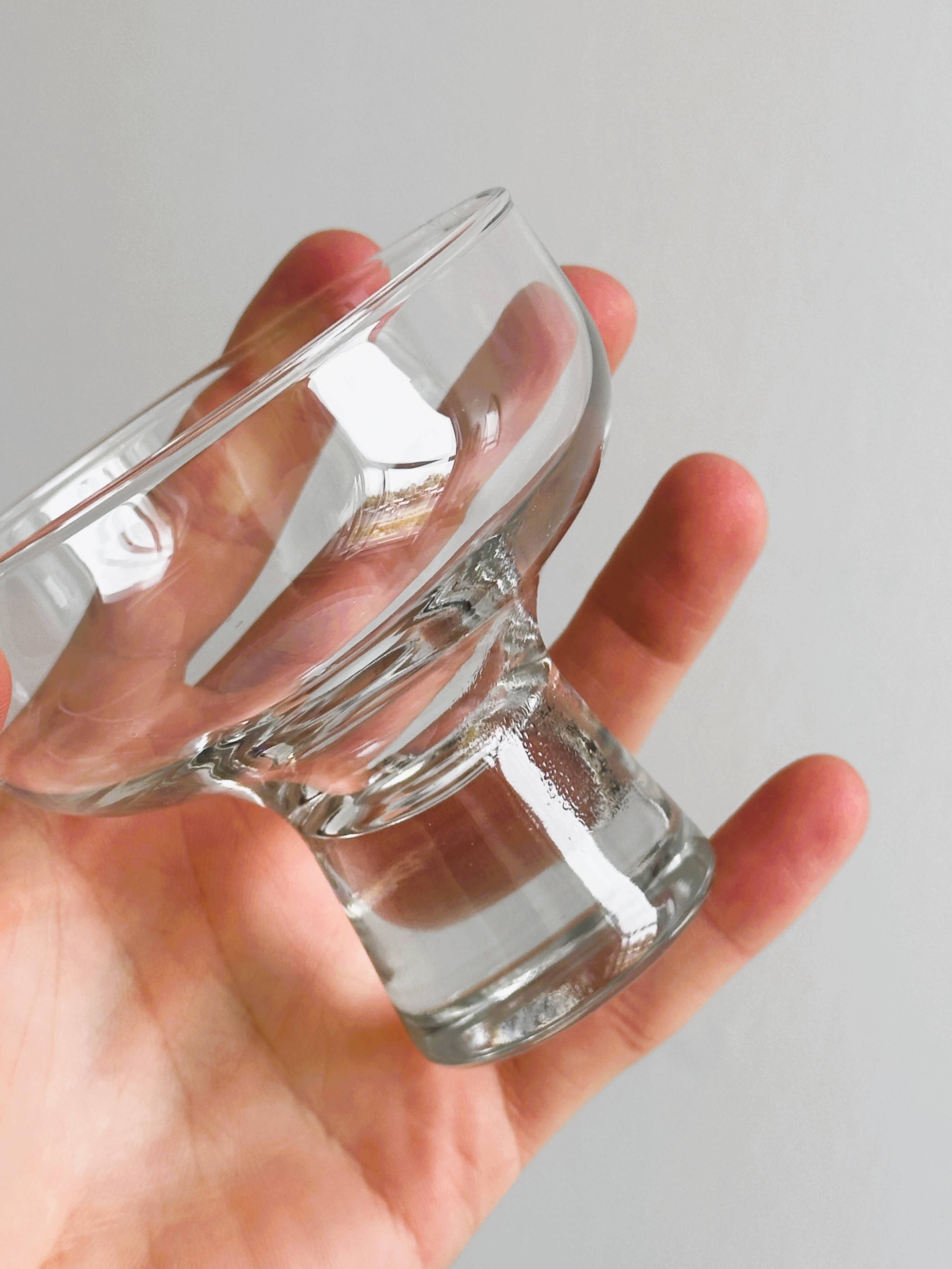 6 clear glass cups