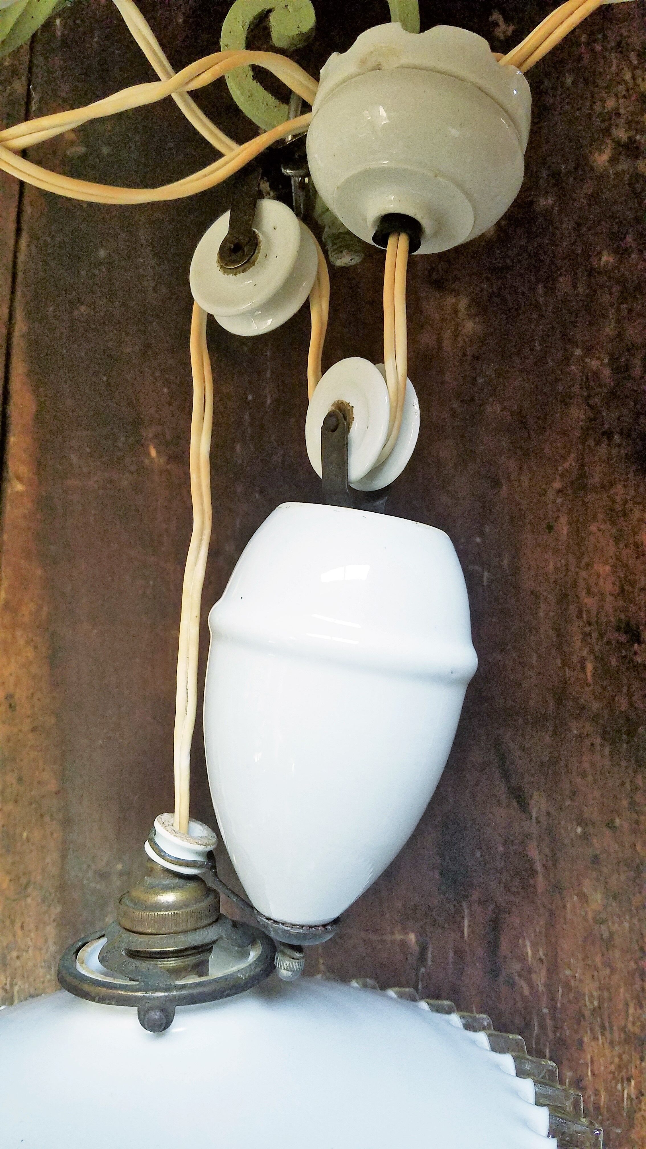 Pendant lamp rise and fall in porcelain and opaline