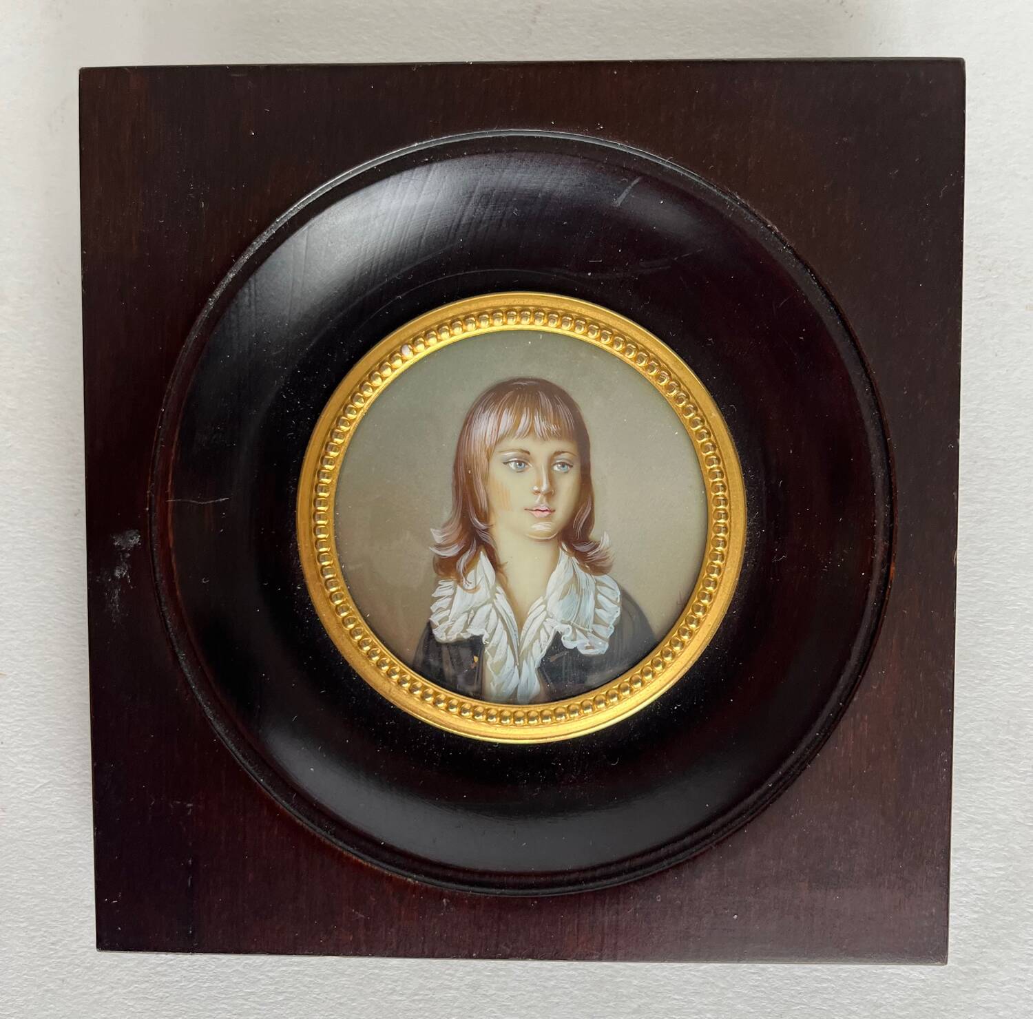 Miniature: portrait of a woman