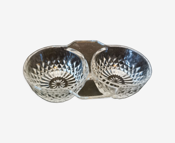 Saleron en verre moulé