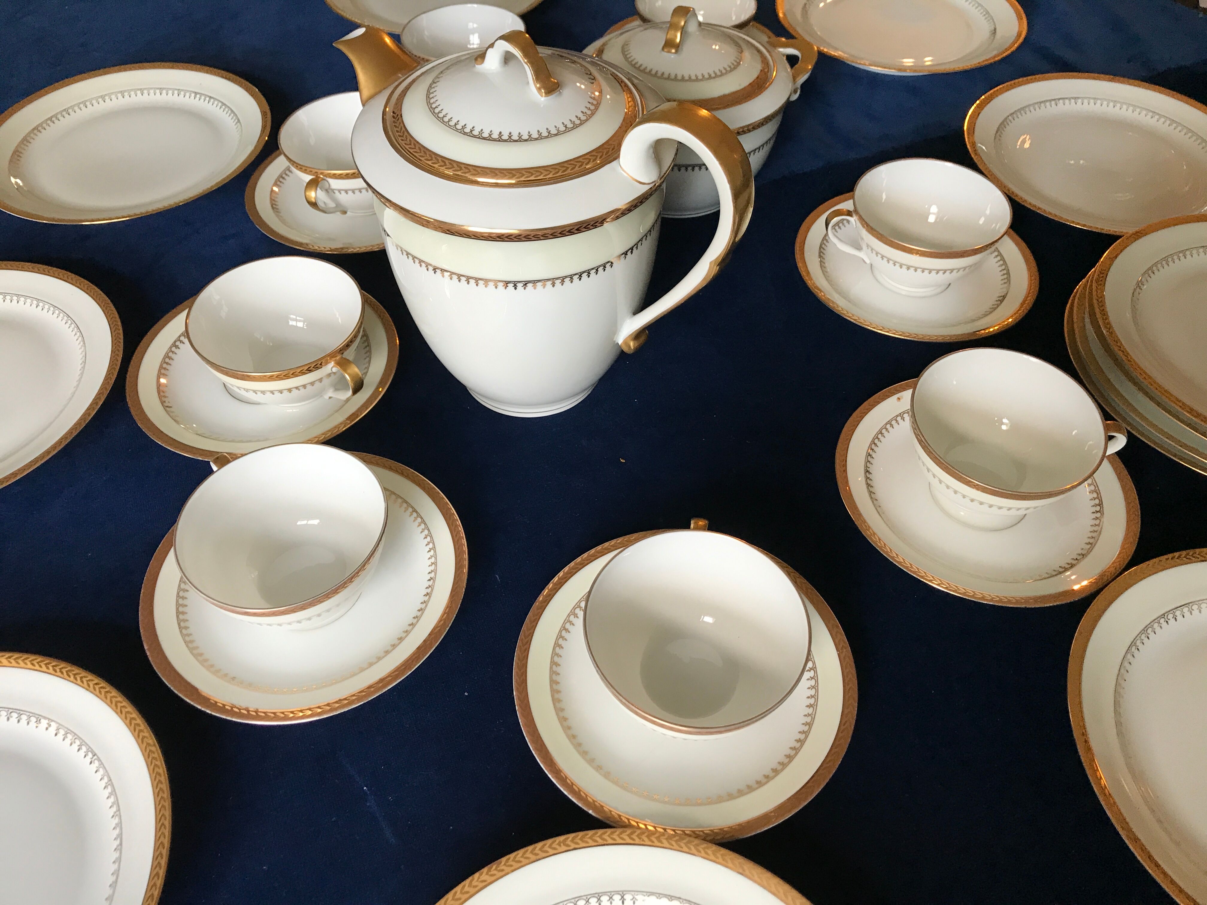 Limoges porcelain coffee service by Chastagner for 8 people
