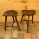 Paire de tabourets tripodes