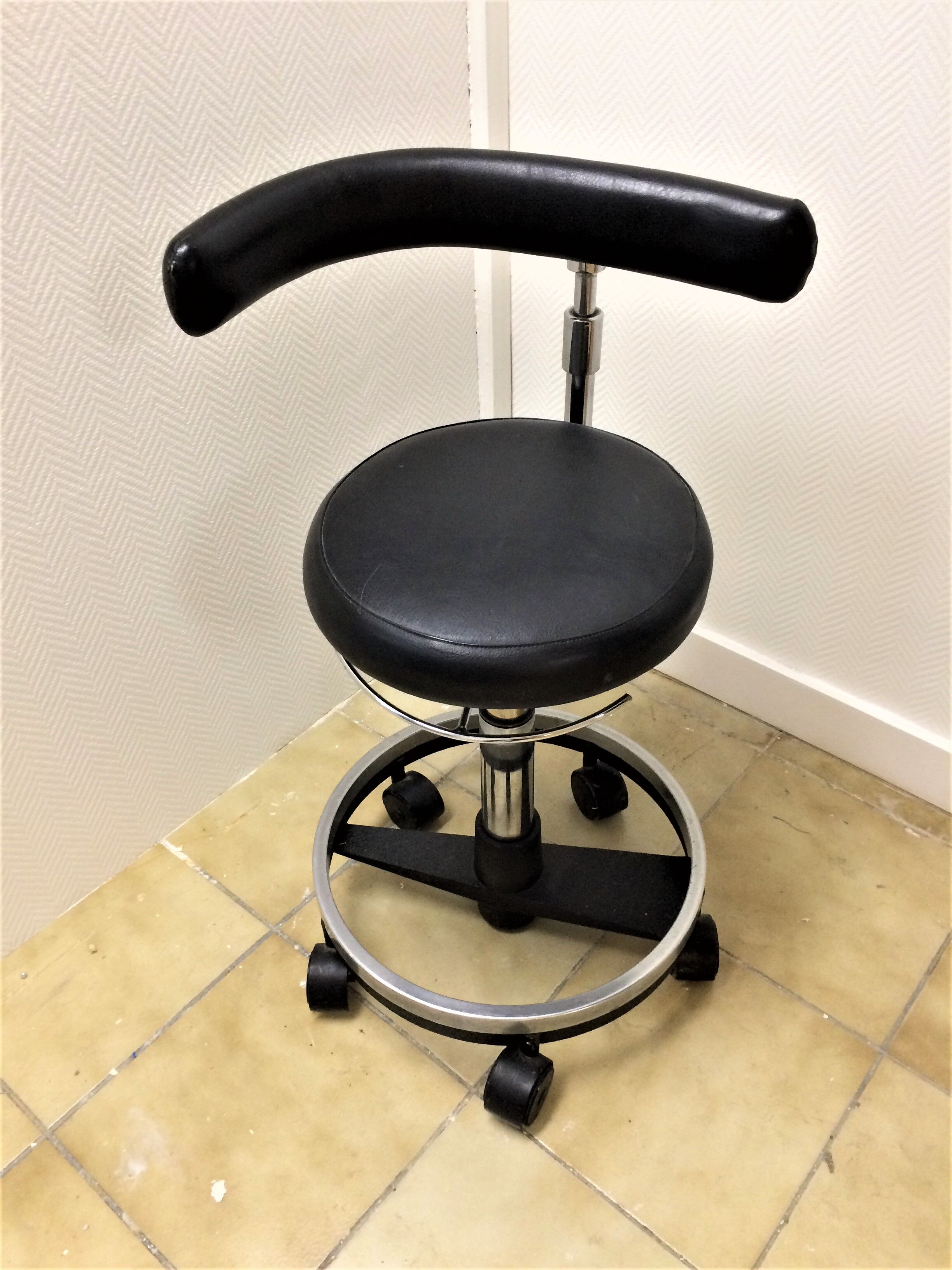 Dentist's stool
