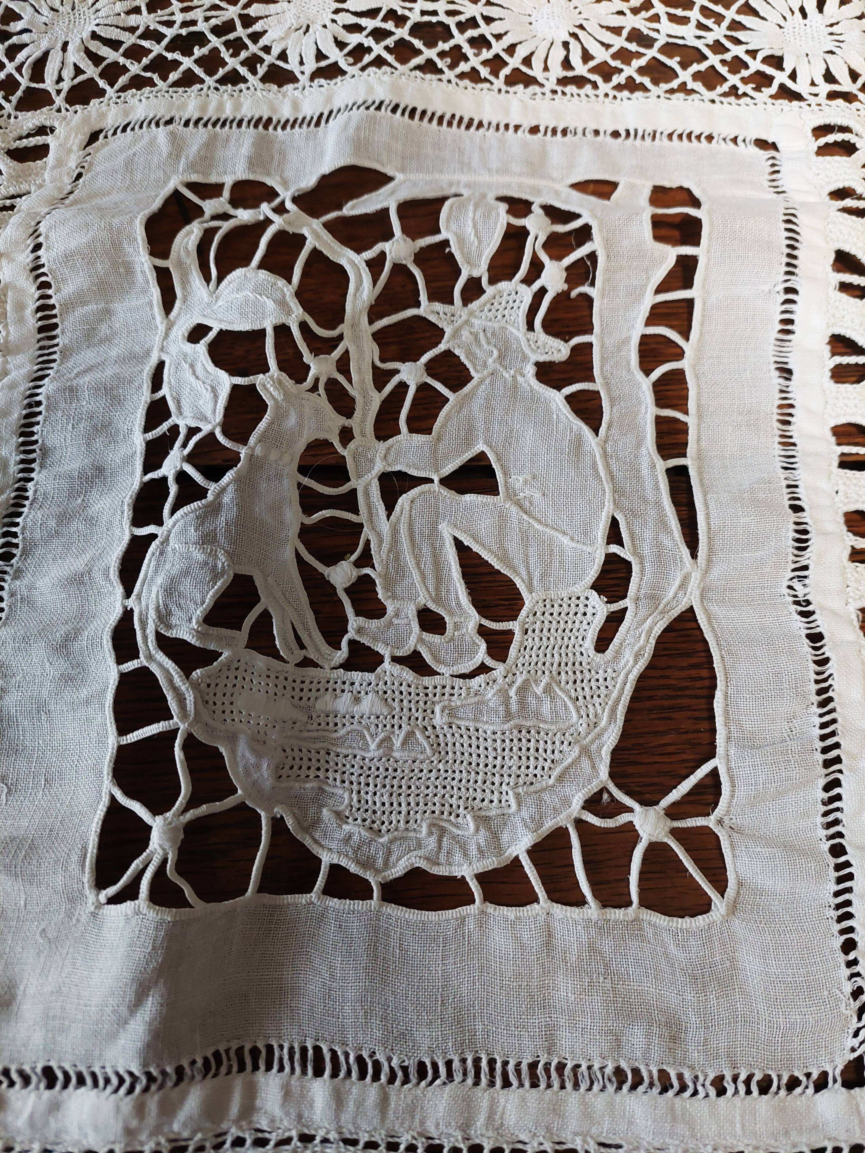 White cotton lace embroidery shelf or fireplace border