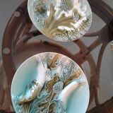 2 assiettes à aspergee, artichaud Barbotine 19 ème