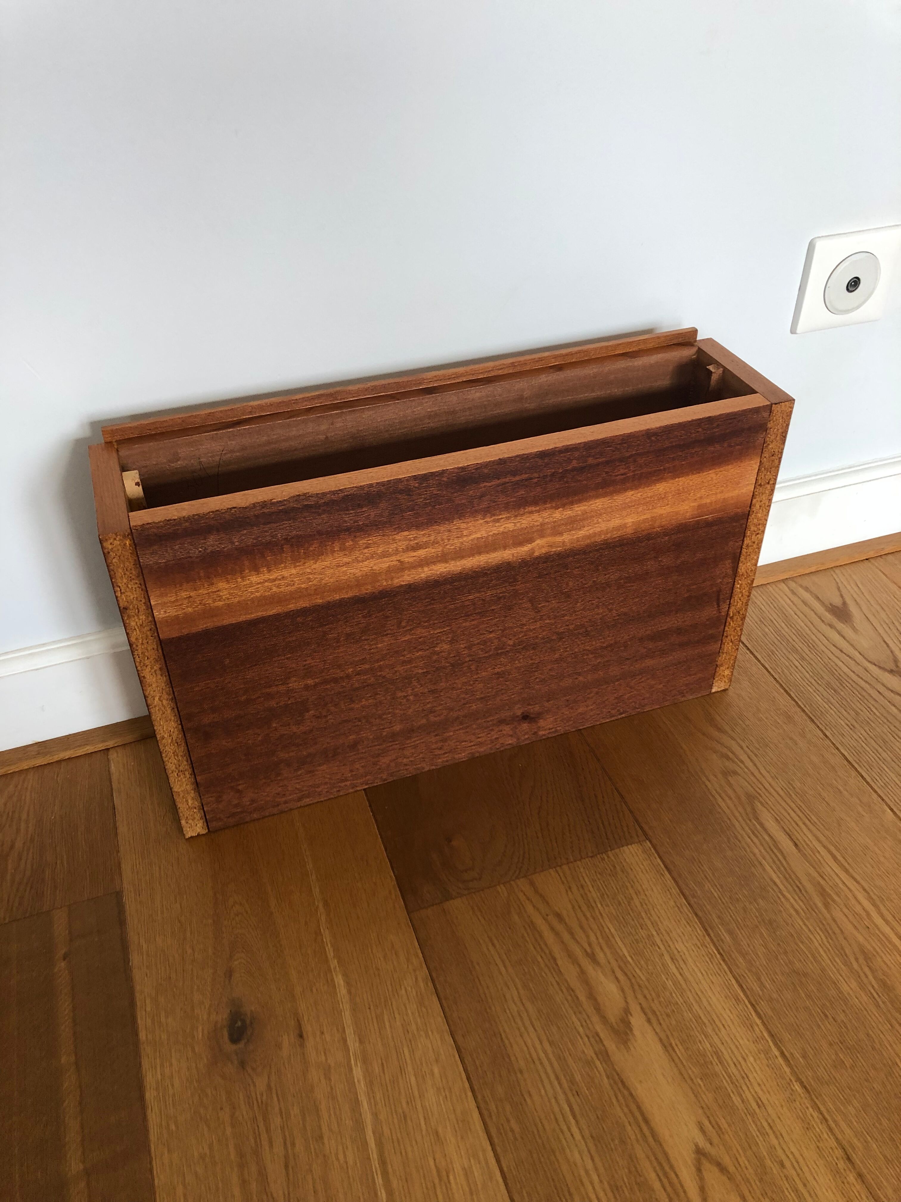 Une console murale