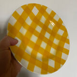 Yellow Scottish pattern plate from the Digoin manufacture