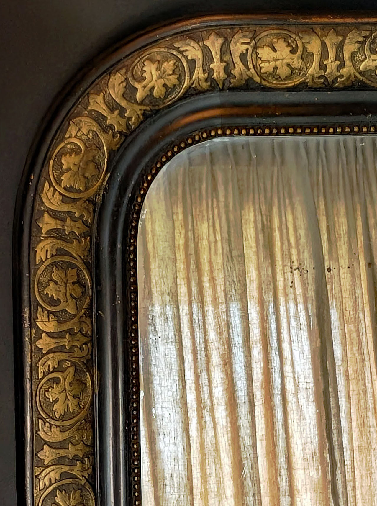 Miroir Napoléon III à décor néo-Renaissance, XIXe siècle