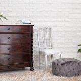 Commode en noyer du XIXe siècle
