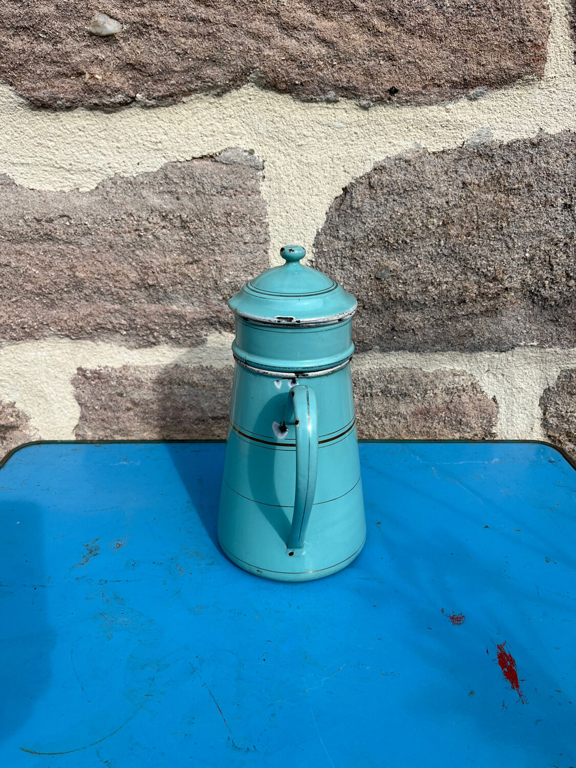Enamelled coffee maker