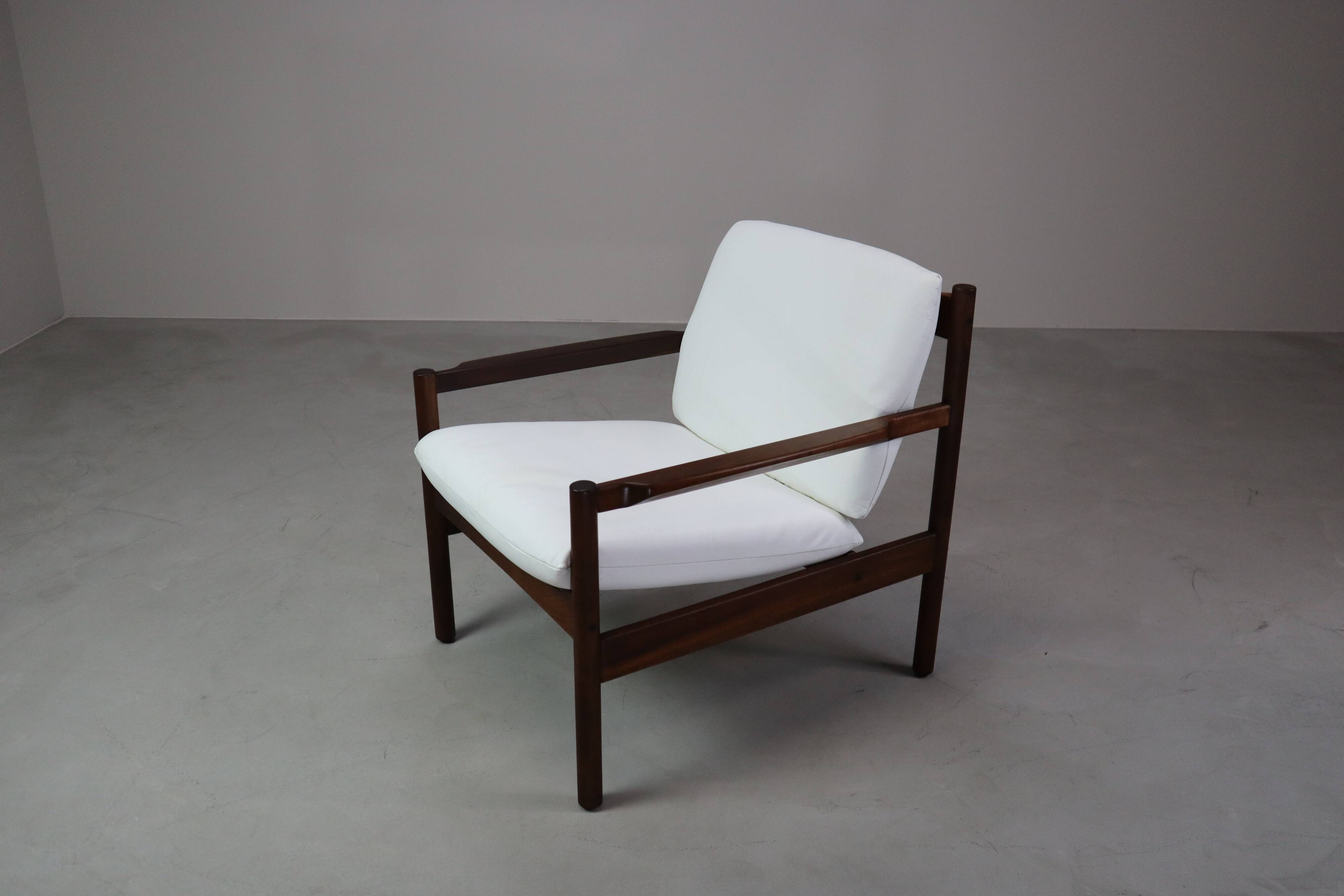 "Ouro Preto" armchair by Michel Arnoult for Mobilia Contemporânea, Brazil 1958