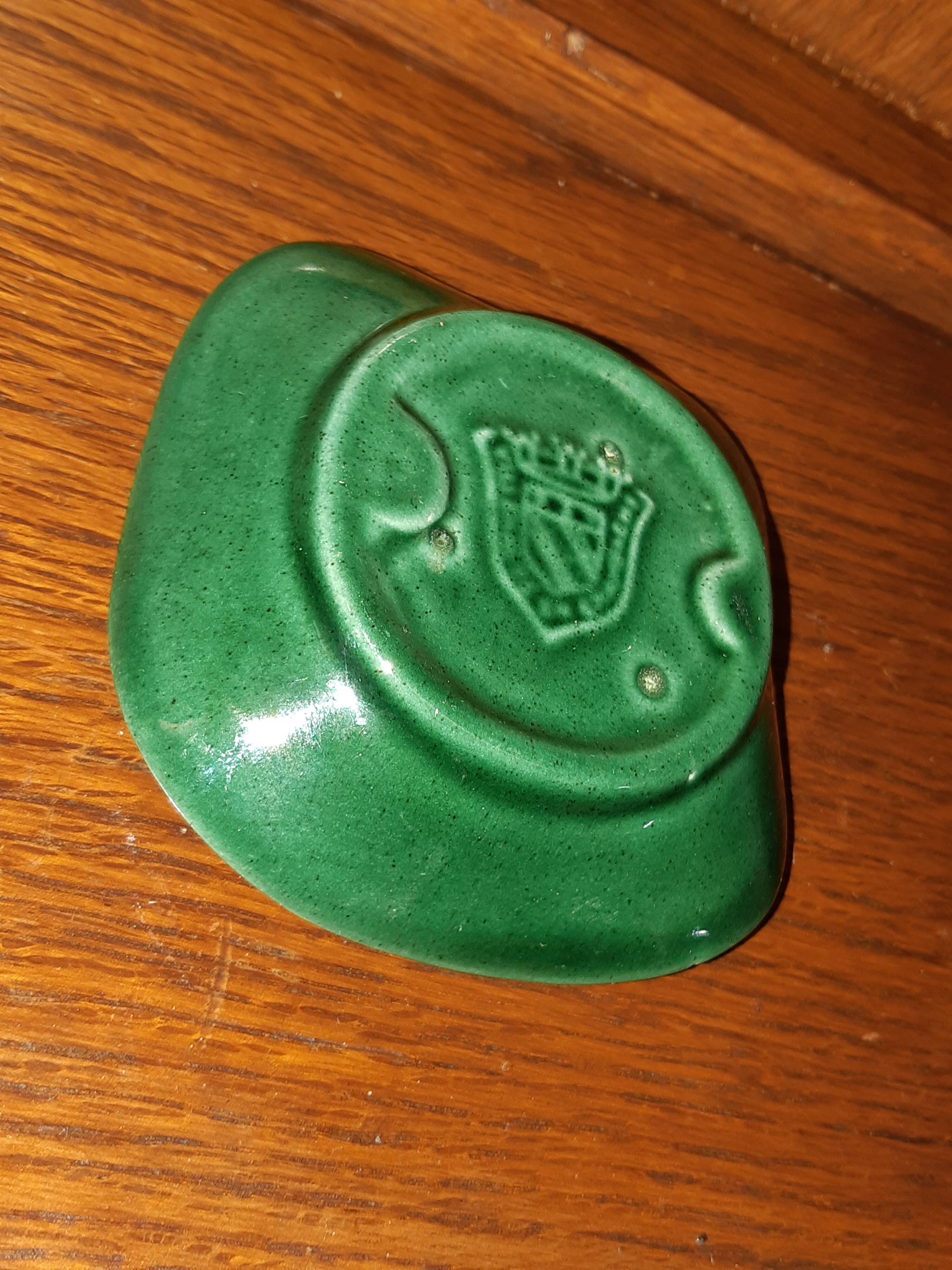 Advertising ashtray champagne moët and chandon, in villenauxe earthenware in champagne