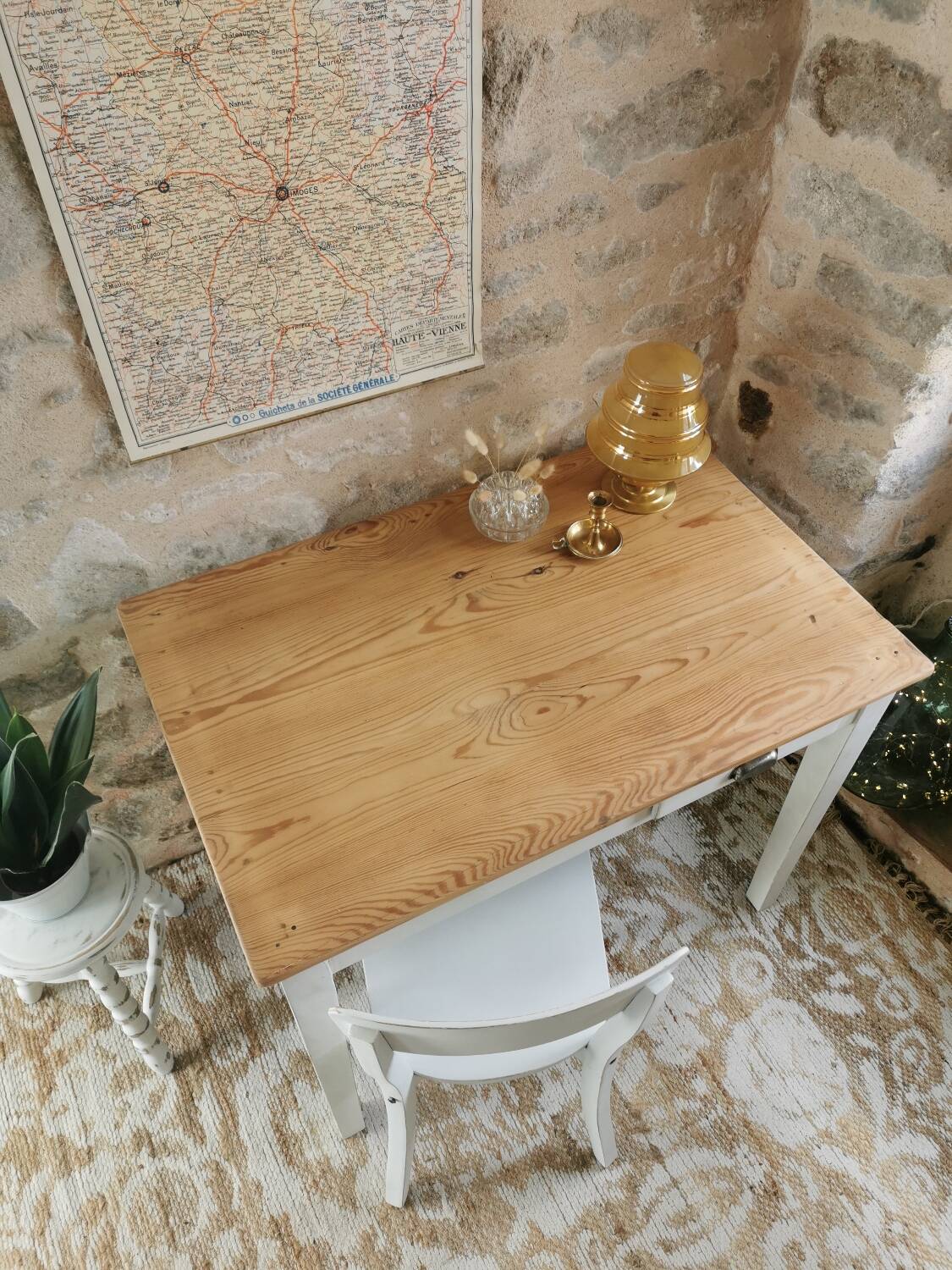 Small table, desk and its patinated chair