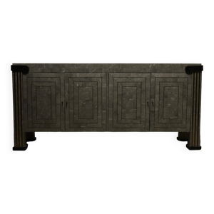 Buffet en marbre et laiton tessellé