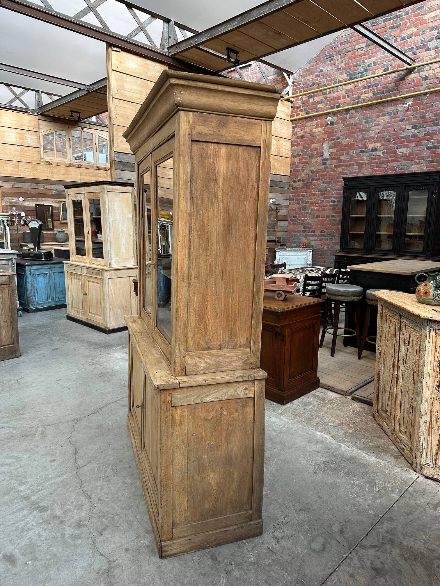Solid oak dresser, late 19th century