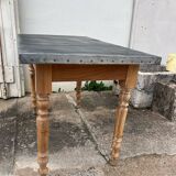 Zing bistro table