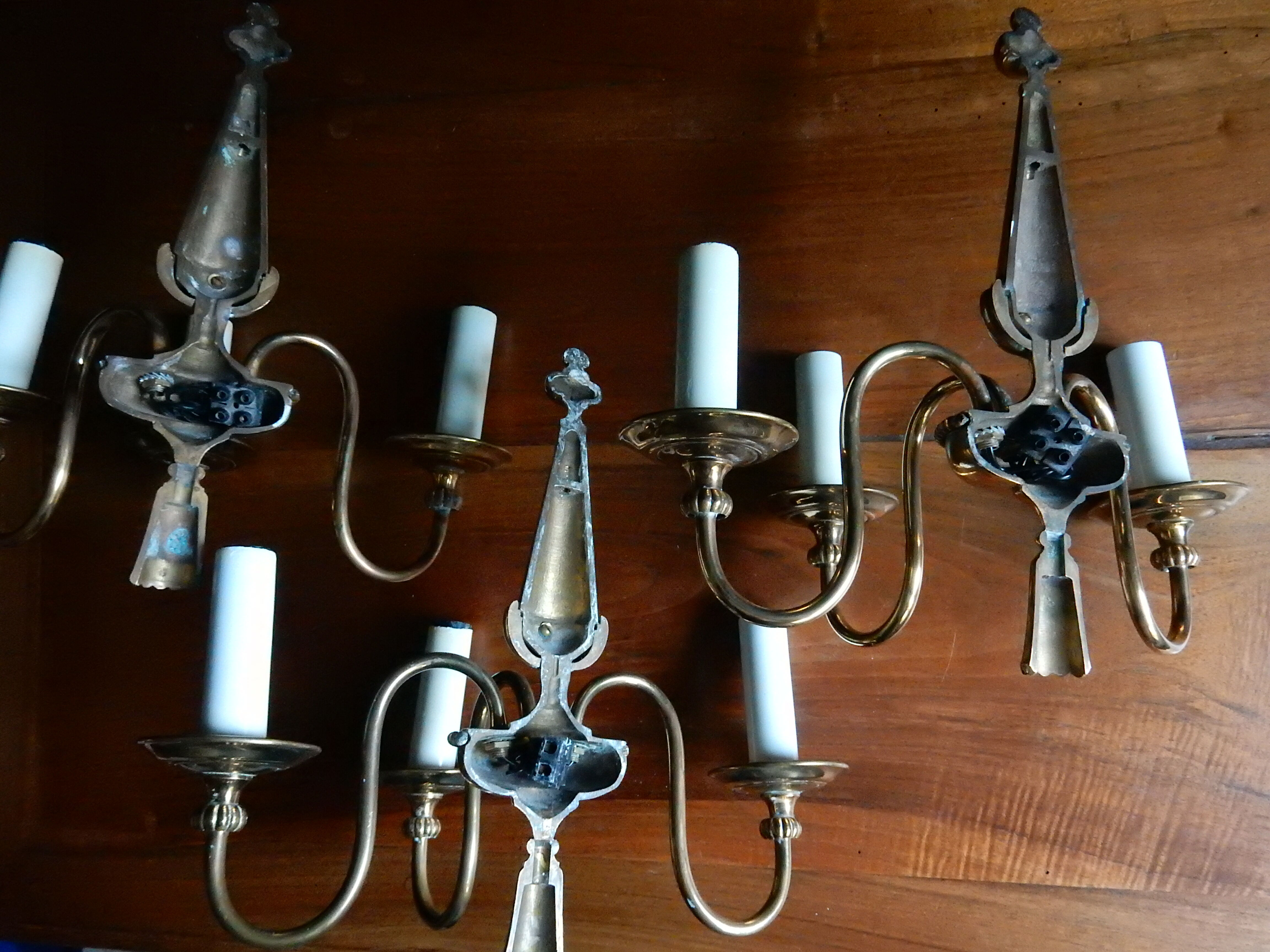 Brass wall chandelier 3 burners