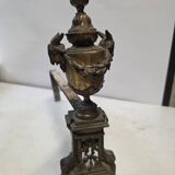 Paire de chenets en bronze style Louis XVI, XIXème