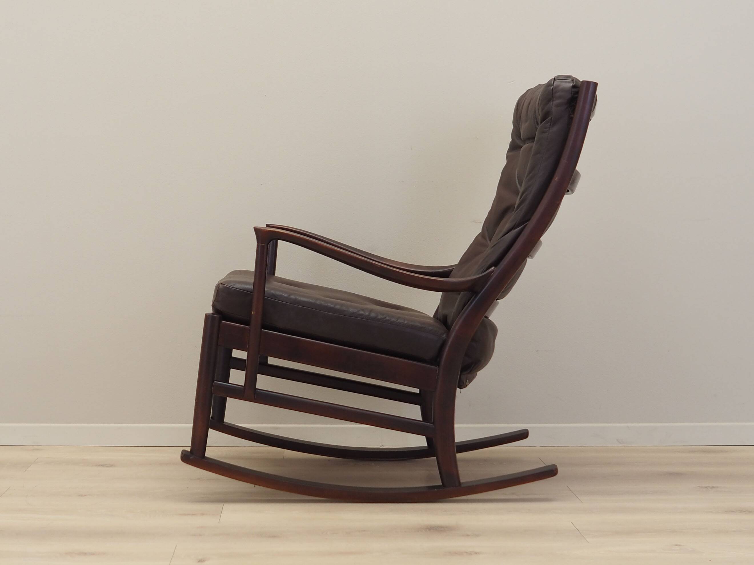 Beech rocking chair, Danish design, 1980s, production: Denmark