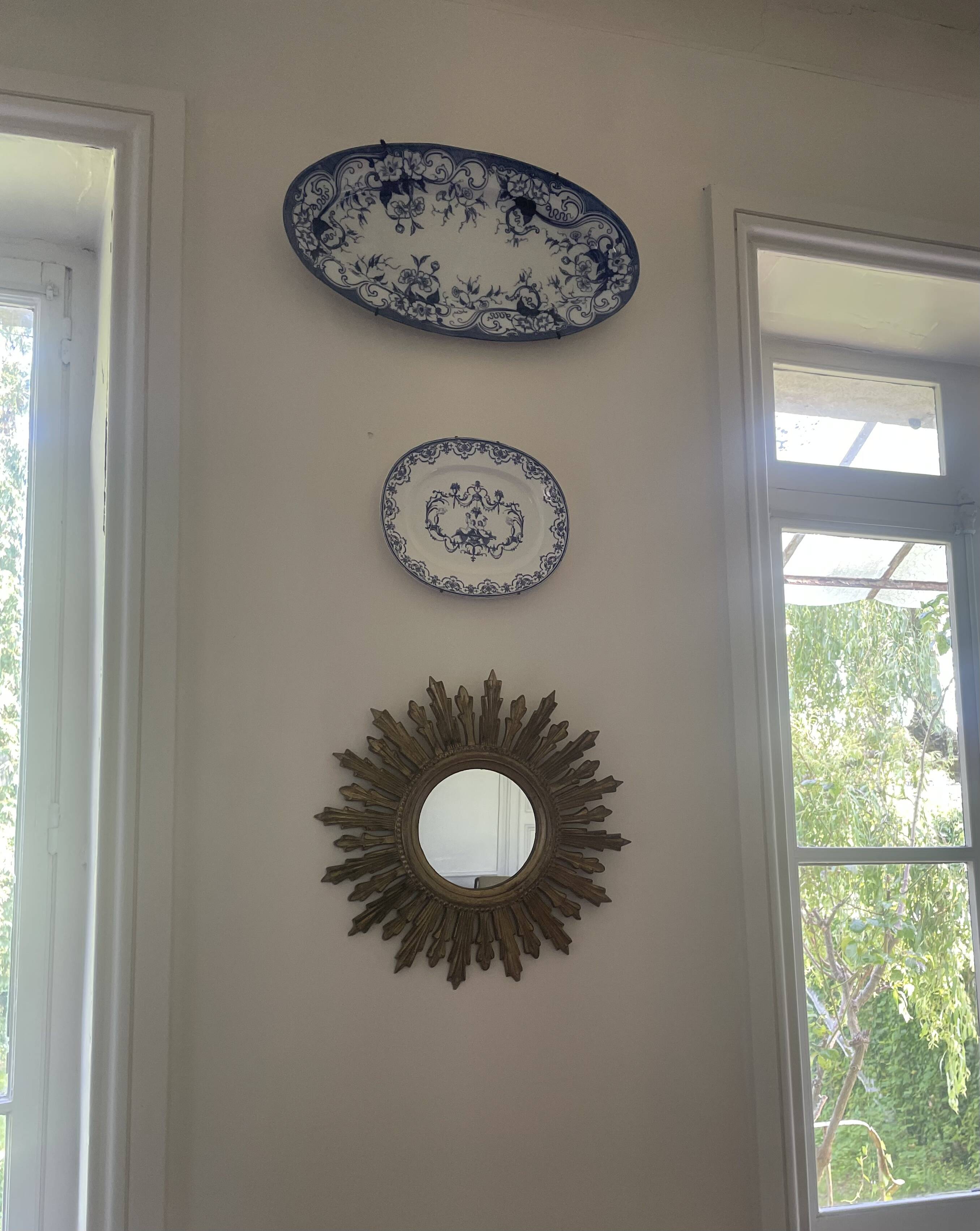 70'S golden resin sun mirror