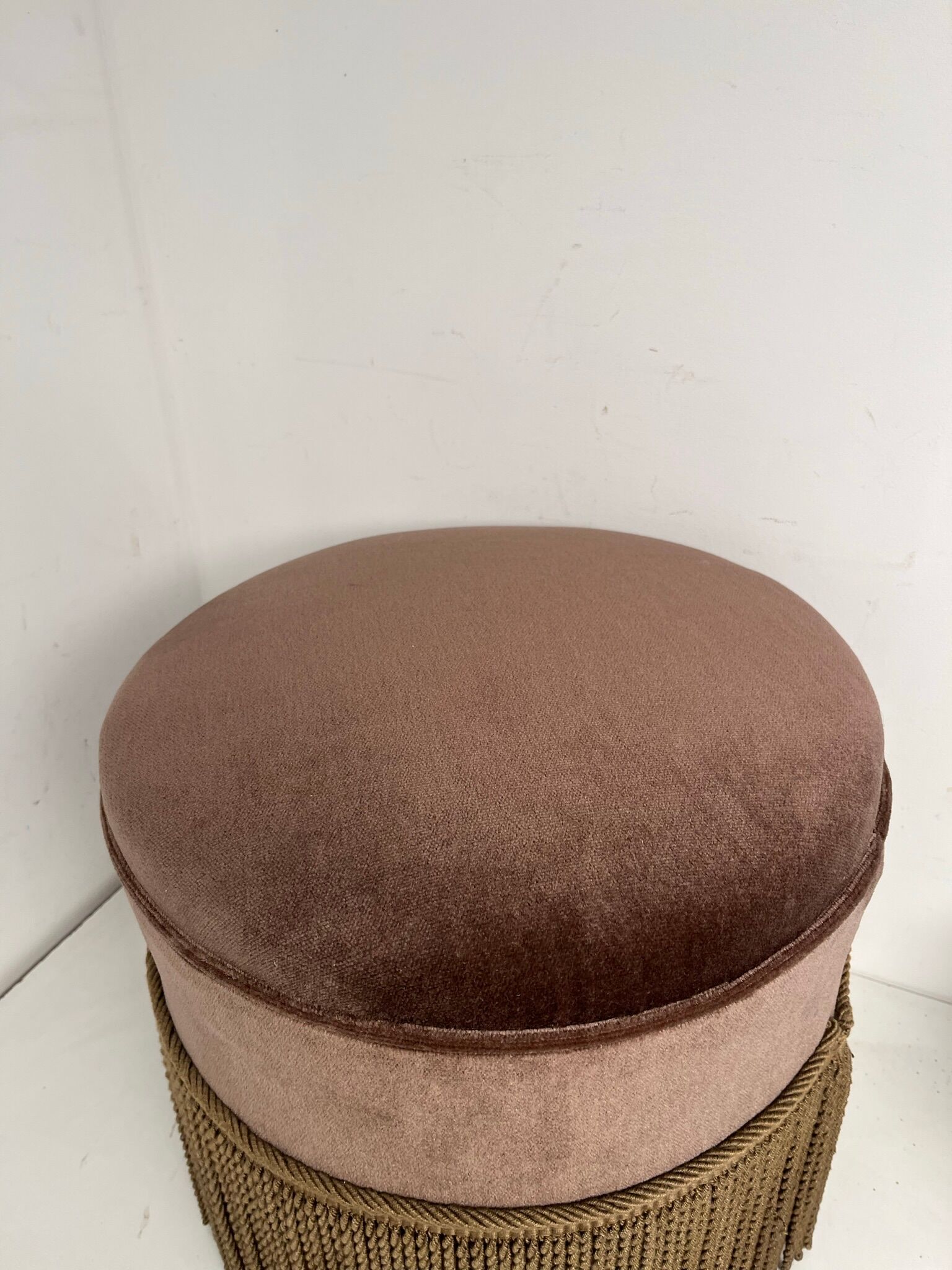 Pouf velours vintage avec frange