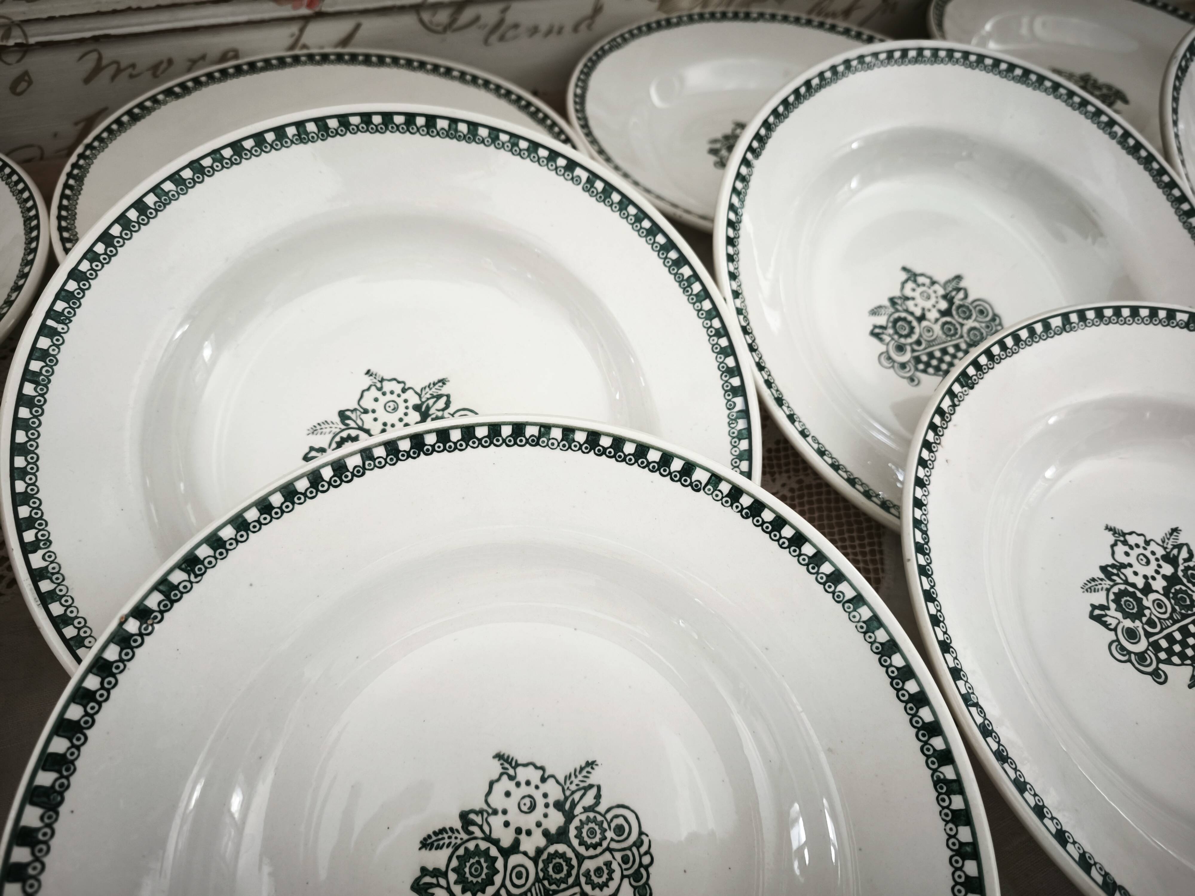 Set of 12 deep plates in Earthenware L'Amandinoise St Amand