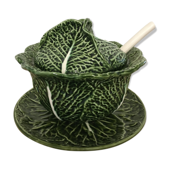 Cabbage-shaped soup bowl