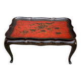 Low table in chinese black and red lacquer from the 19th century with independent tray