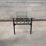 table basse fer forgé verre laiton vintage 1950