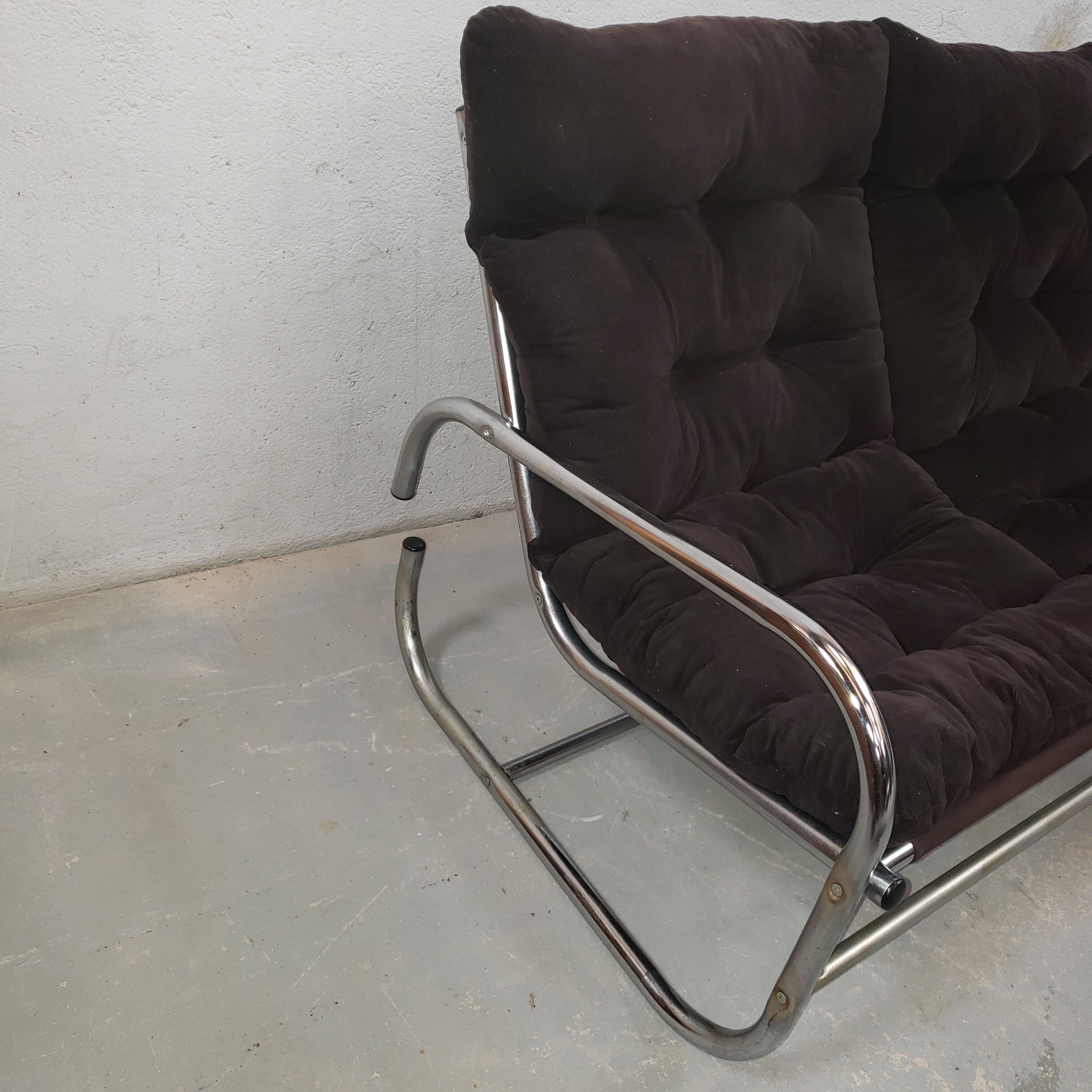 Canape set and pair of vintage 70s chrome tubular armchair