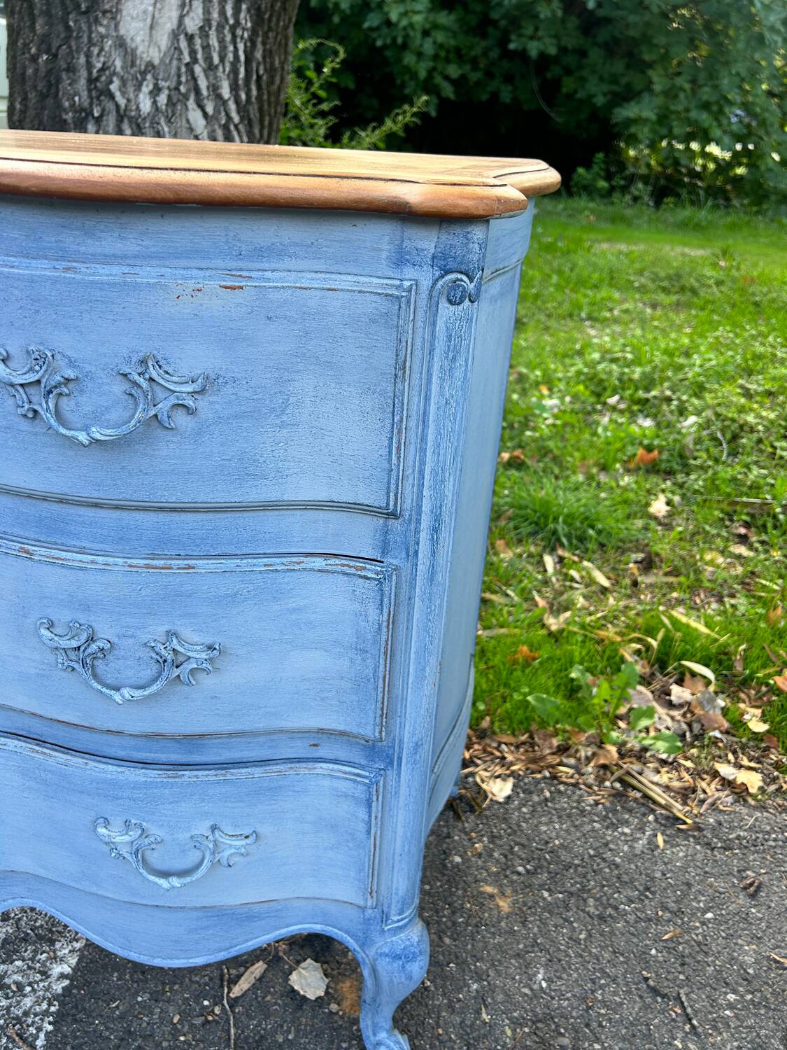 Commode galbée Louis XV