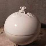 Earthenware candy box from the end of the 19th century