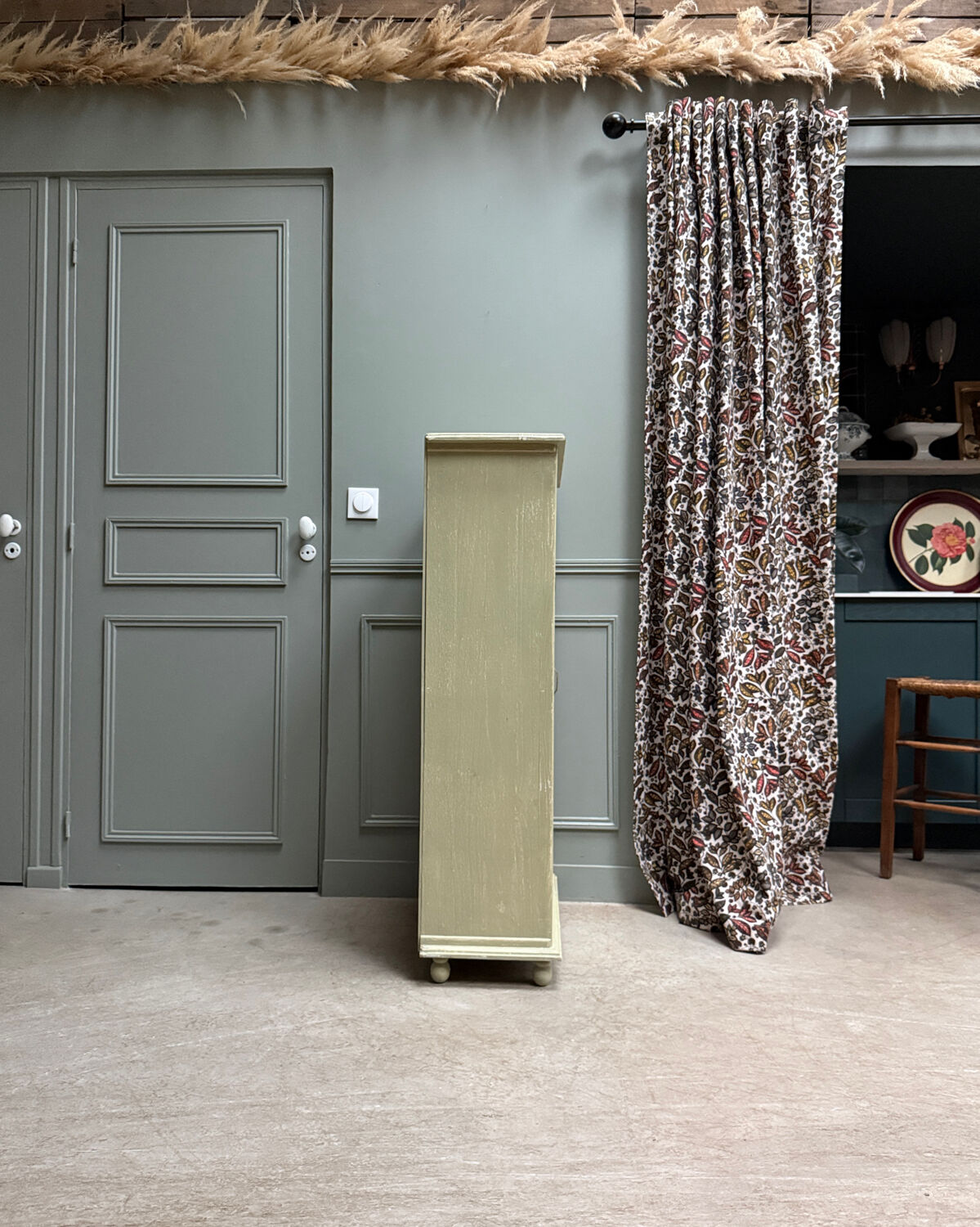 Small patinated display cabinet